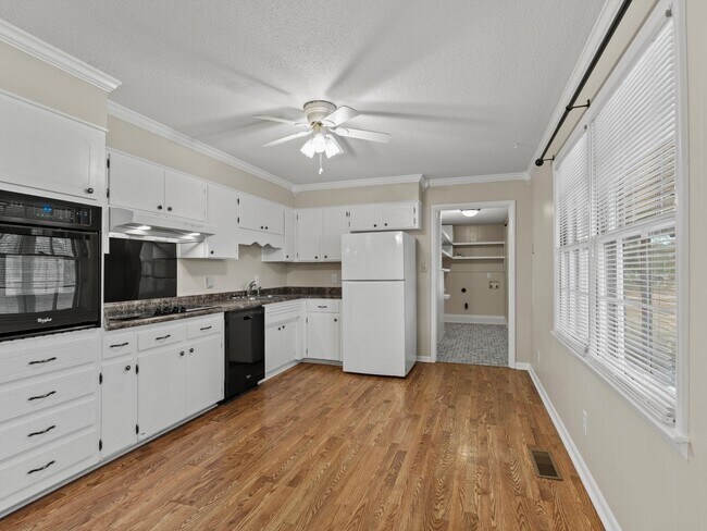 Building Photo - Charming 4-bedroom, 2-bath ranch-style home situated on just over 2 acres!