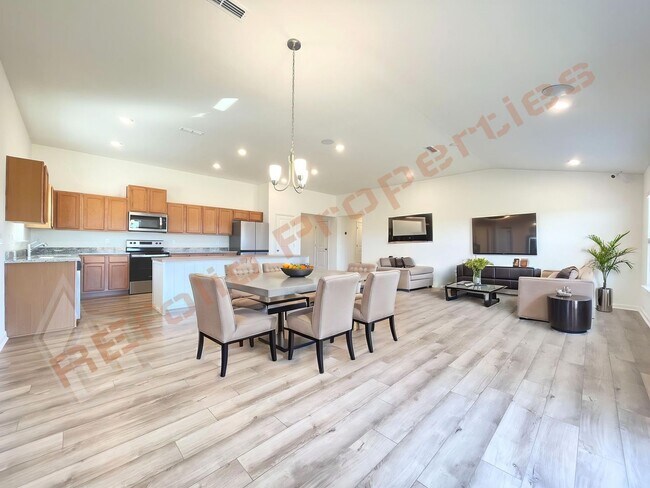 Building Photo - 6117 Oak Psge Dr