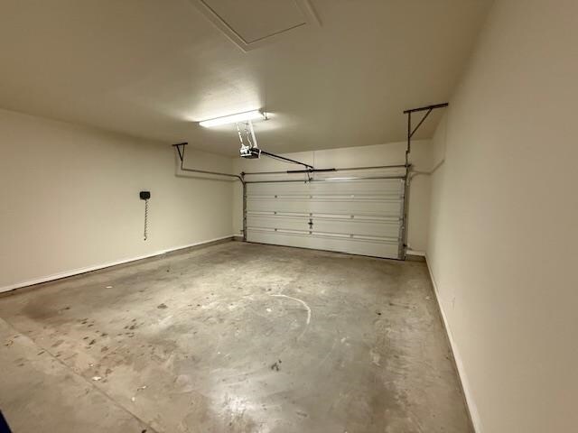 Building Photo - 6007 Maryam Dr