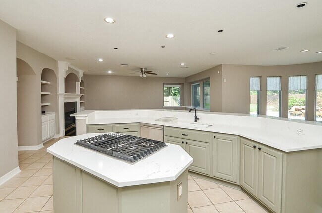 Building Photo - 1407 Kennoway Park Dr