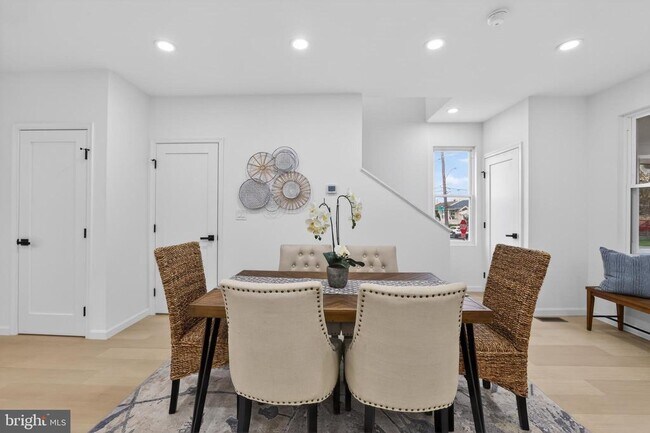 Building Photo - 2932 Yost Pl NE