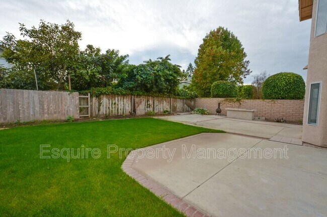 Building Photo - 1906 Kensington Ln