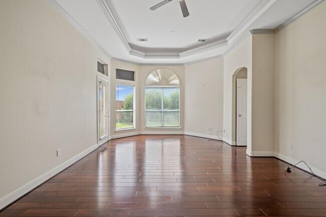 Building Photo - 6026 Briar Hill Ct