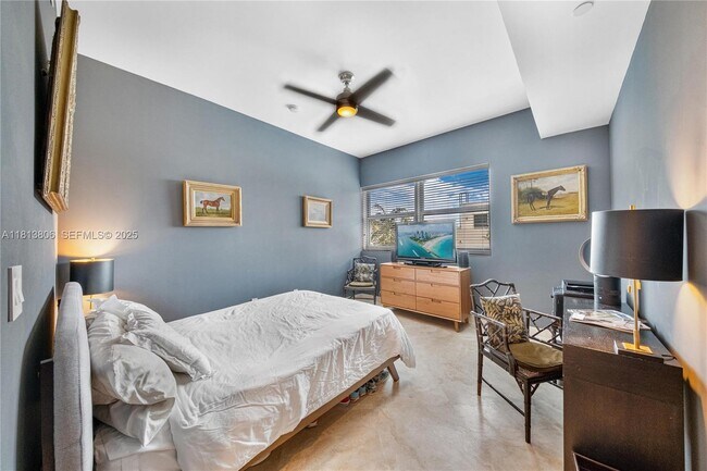 Building Photo - 6103 Aqua Ave