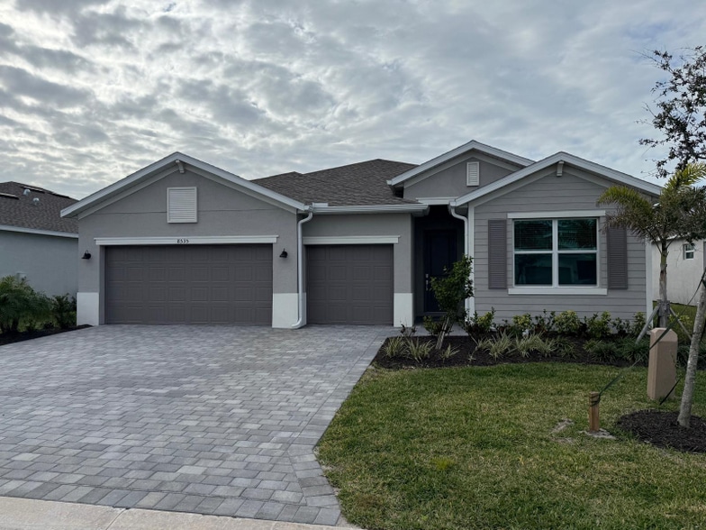 Primary Photo - 8535 St Kitts Cir