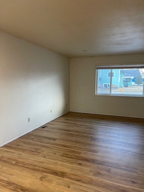 Building Photo - 1007 S Dimond St