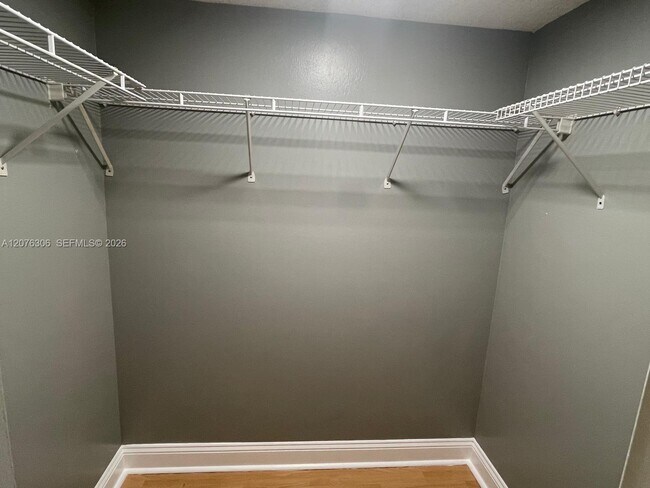 Building Photo - 3280 Spanish Moss Terrace