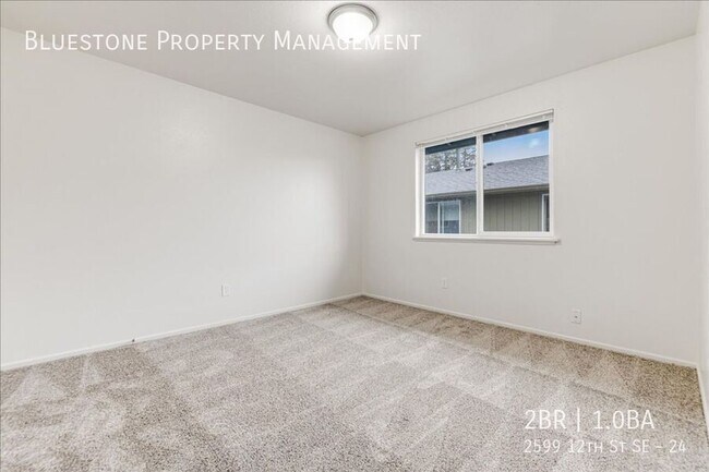 Building Photo - 2599 12th St SE