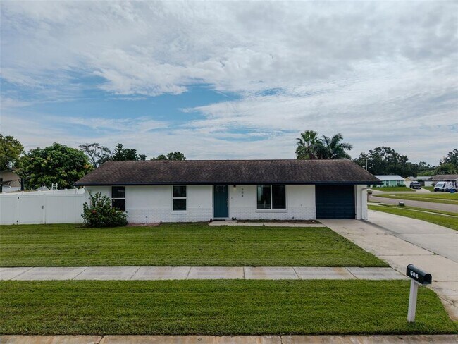 Building Photo - 504 Red Mangrove Ln