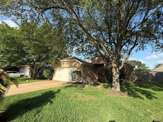 Building Photo - 2114 Indianapolis Dr