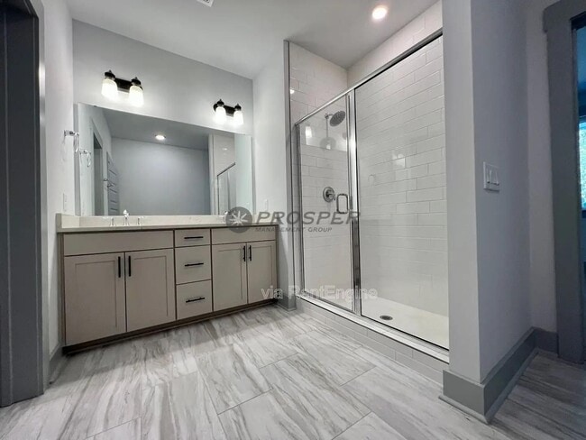 Building Photo - 1806 Orangeburg St