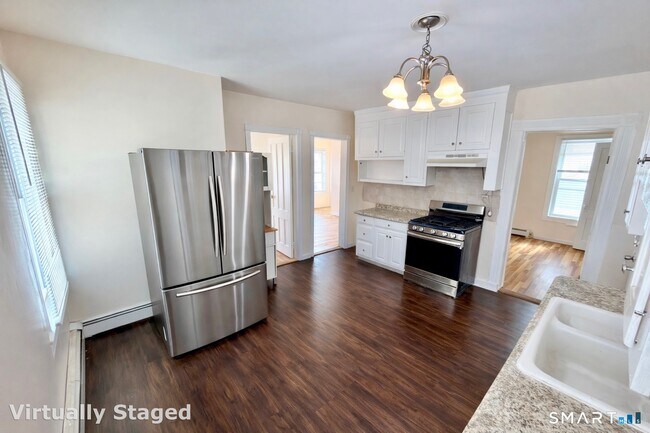 Building Photo - 259 6th St