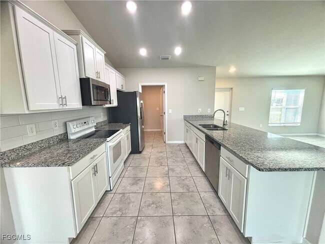 Building Photo - 2715 NW 45th Pl