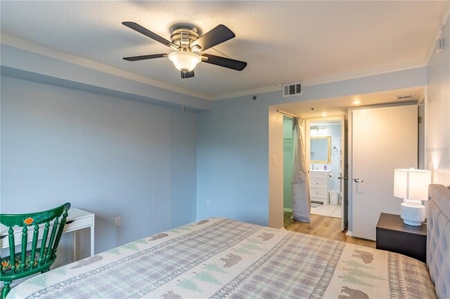 Building Photo - 701 S Madison Ave