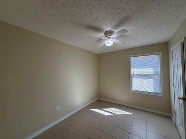 Building Photo - 6644 Belwood Dr E