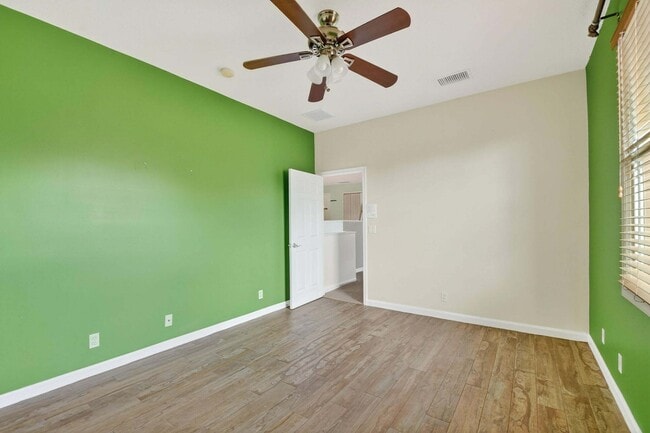 Building Photo - 3769 Victoria Rd