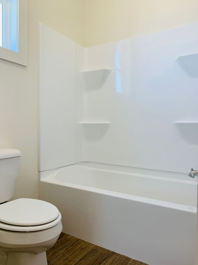 Building Photo - 713 Jefferson St