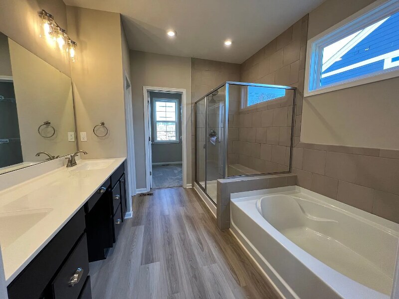 Building Photo - 15926 Long Meadow Way