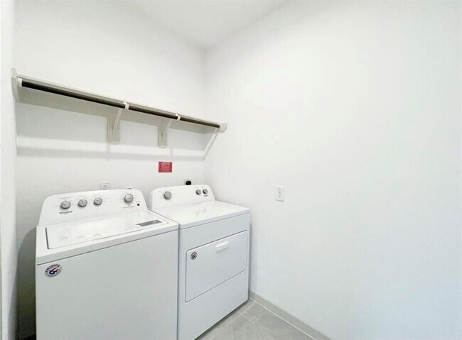 Building Photo - 28938 Yulee Mill Dr