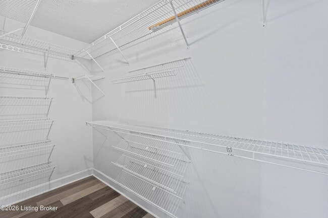 Building Photo - 10331 Shelbyville Rd