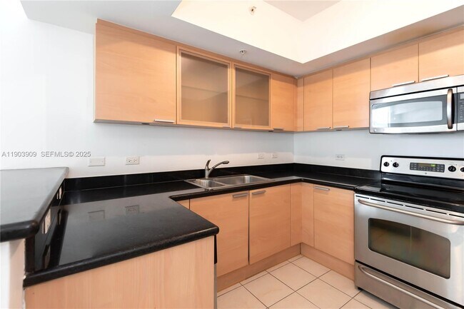 Building Photo - 140 S Dixie Hwy