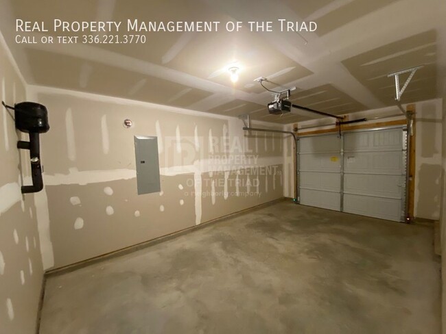 Building Photo - 19 Covey ct