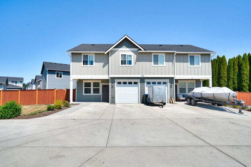 Primary Photo - 604 F and S Grade Rd