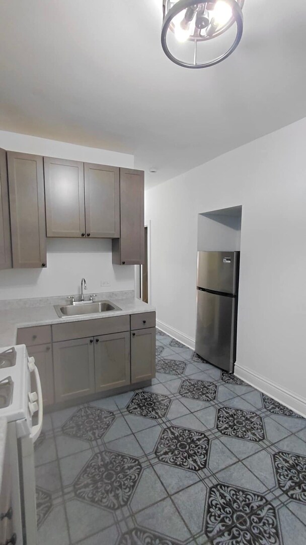 Building Photo - 1741 N Central Park Ave