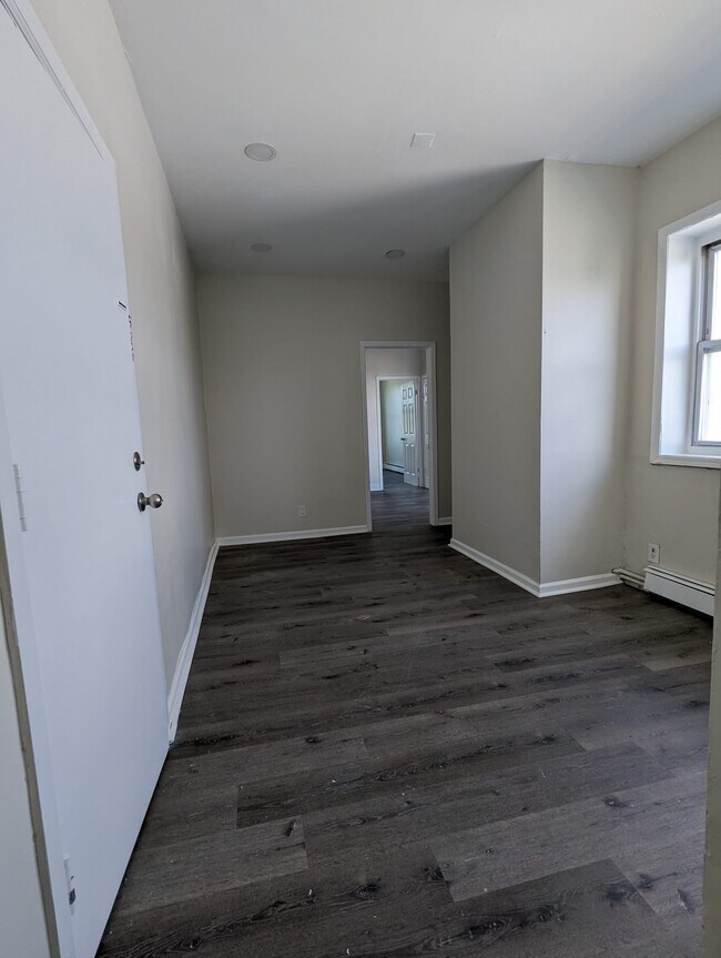 245 Clifton Avenue B1 - 55 Stone St