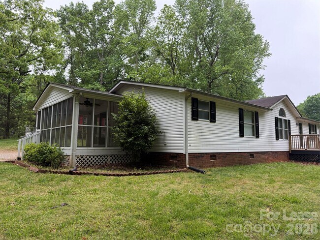 Building Photo - 5160 King Wilkinson Rd