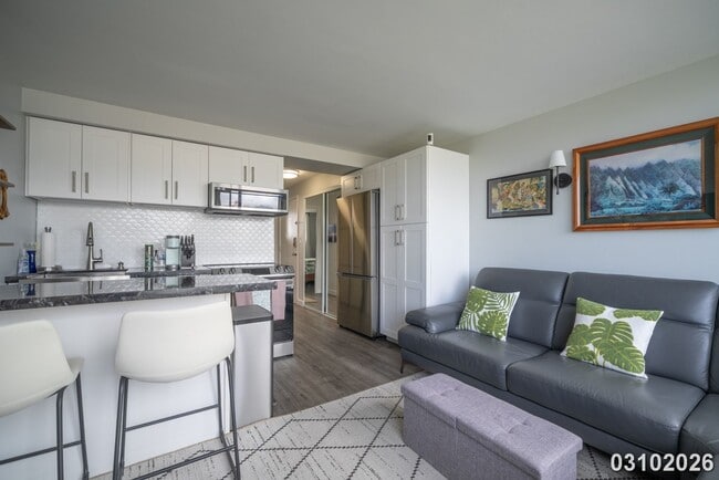 Building Photo - Waikiki High-Rise Living – Stunning 1-Bedroom with Incredible Views