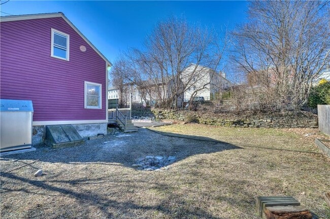 Building Photo - 30 Queen St