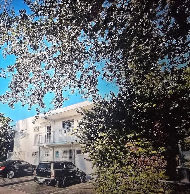 Building Photo - 323 Washington Ave