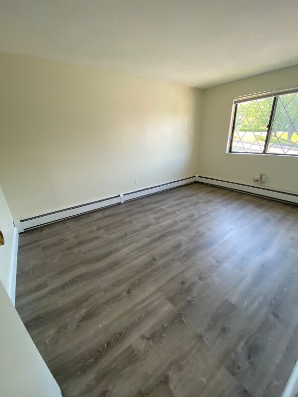 Building Photo - 47-147 Princeton St