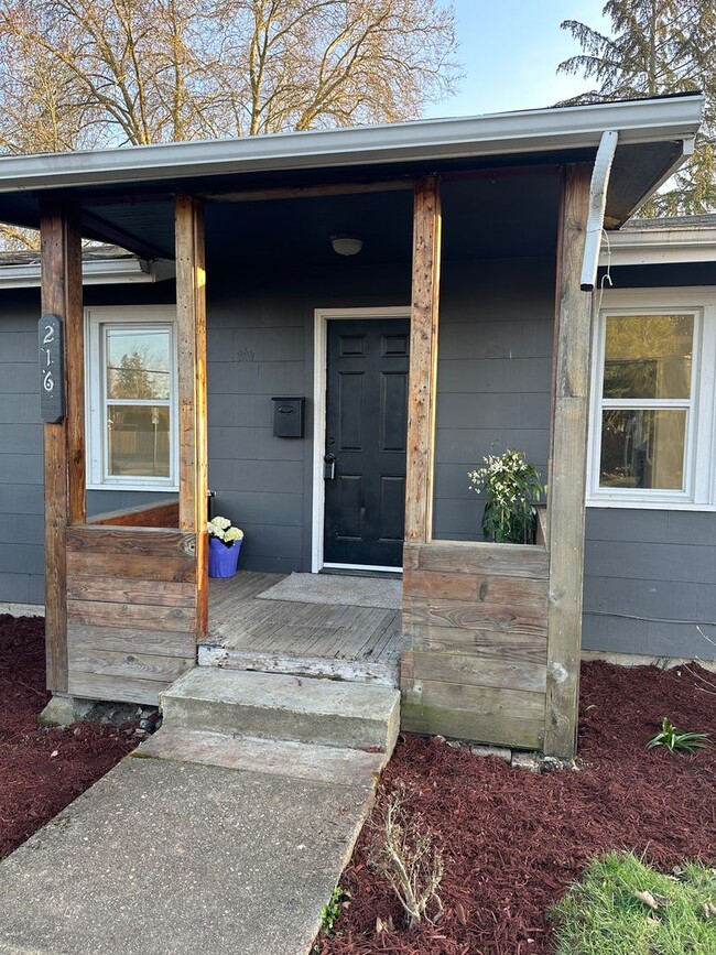 Building Photo - Cozy Updated Home Puyallup!