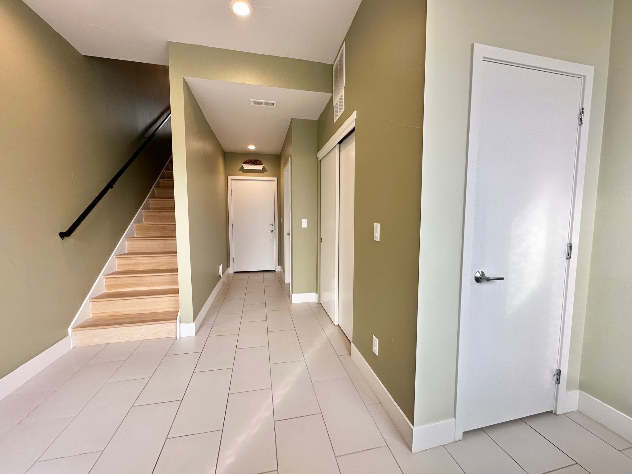 Mud room - 1810 Irving St