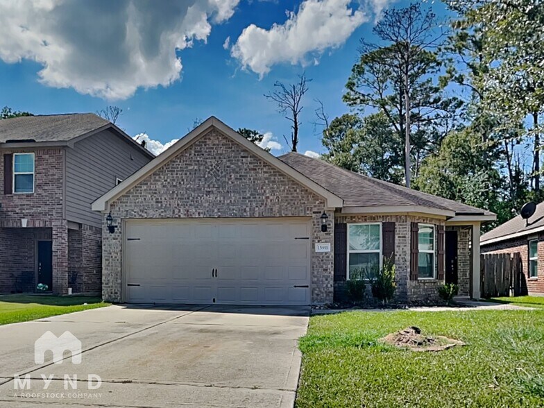 Primary Photo - 15911 Newport Pl