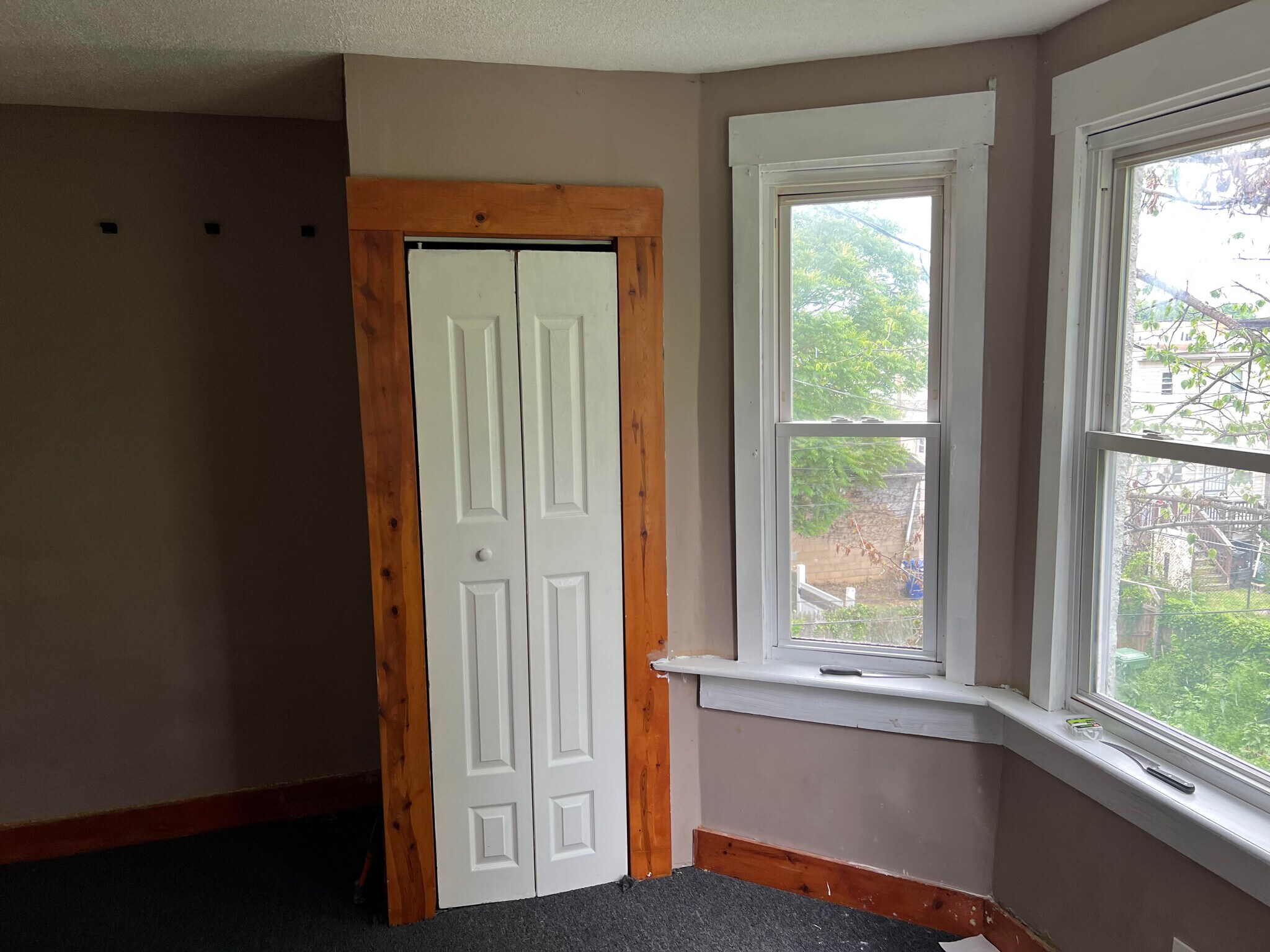 Building Photo - 3509 Oakmont Ave