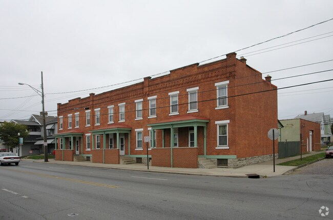 Primary Photo - 1106-1116 Parsons Ave