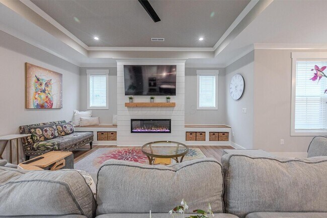 Building Photo - 8838 Eliot Dr