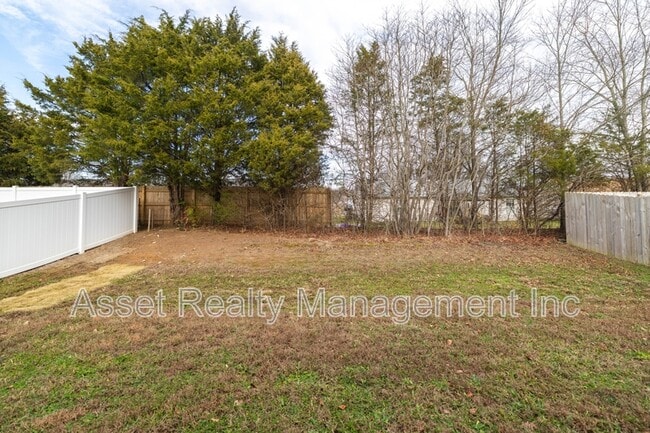 Building Photo - 7452 Game Bird St