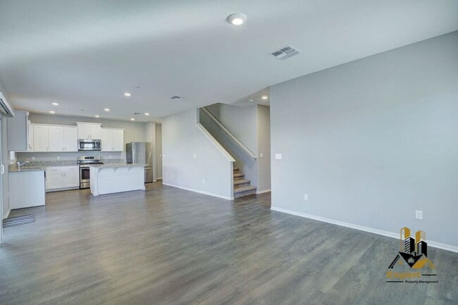 Building Photo - 6048 Emerald Park Ln