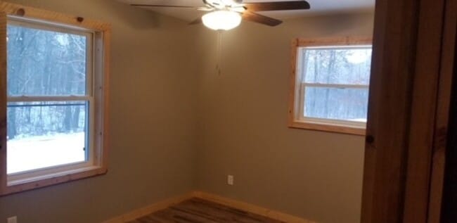 Building Photo - 3 Bedrooms, 2 Bathrooms Single Family Home in Merrifield, MN w/2 car garage
