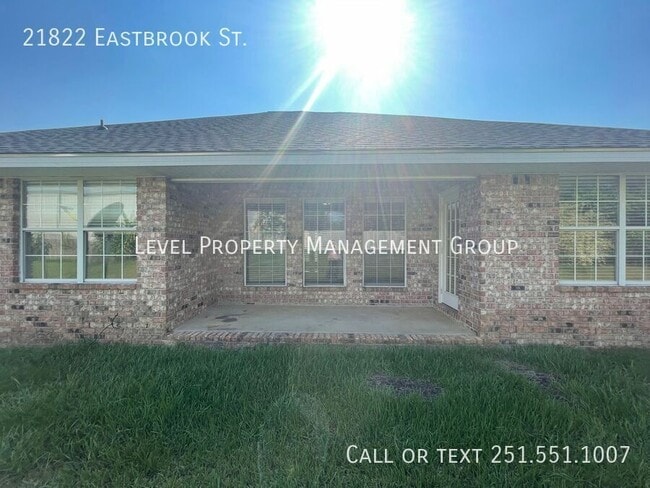 Building Photo - 21822 Eastbrook St
