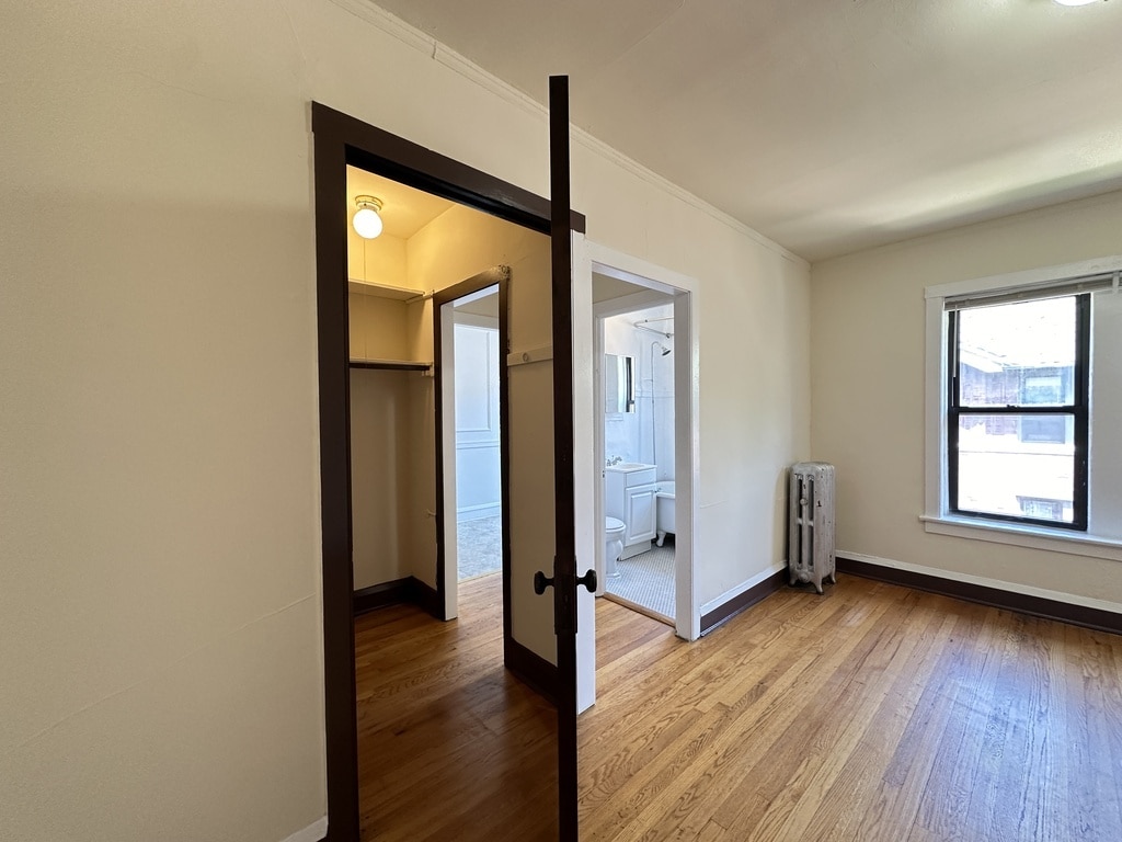 Building Photo - 3312 W Schubert Ave