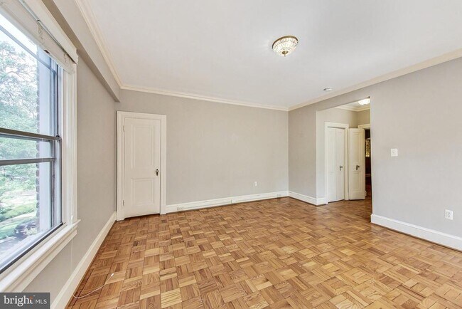 Building Photo - 3900 Cathedral Ave NW