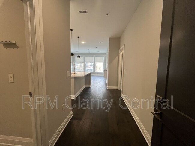 Primary Photo - 751 N 6th St