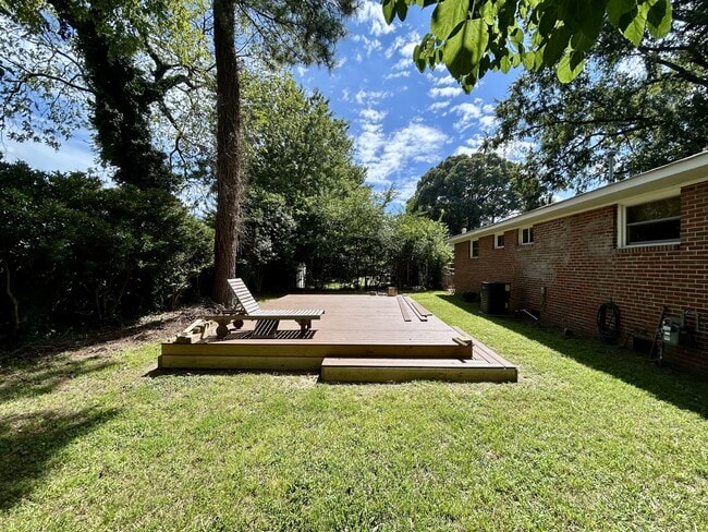 Building Photo - 8120 Halprin Dr