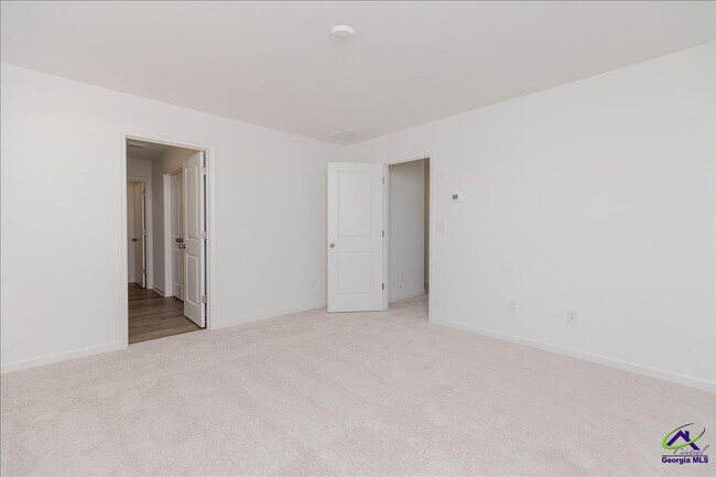 Building Photo - 218 Hickory Rdg Trl