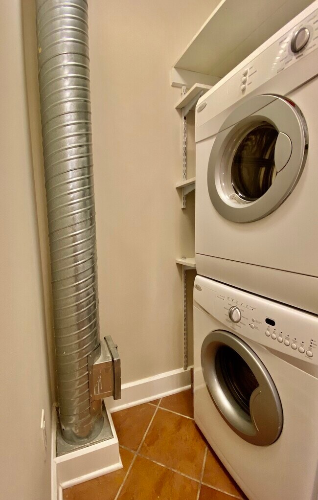 Building Photo - 2608 Erwin Rd